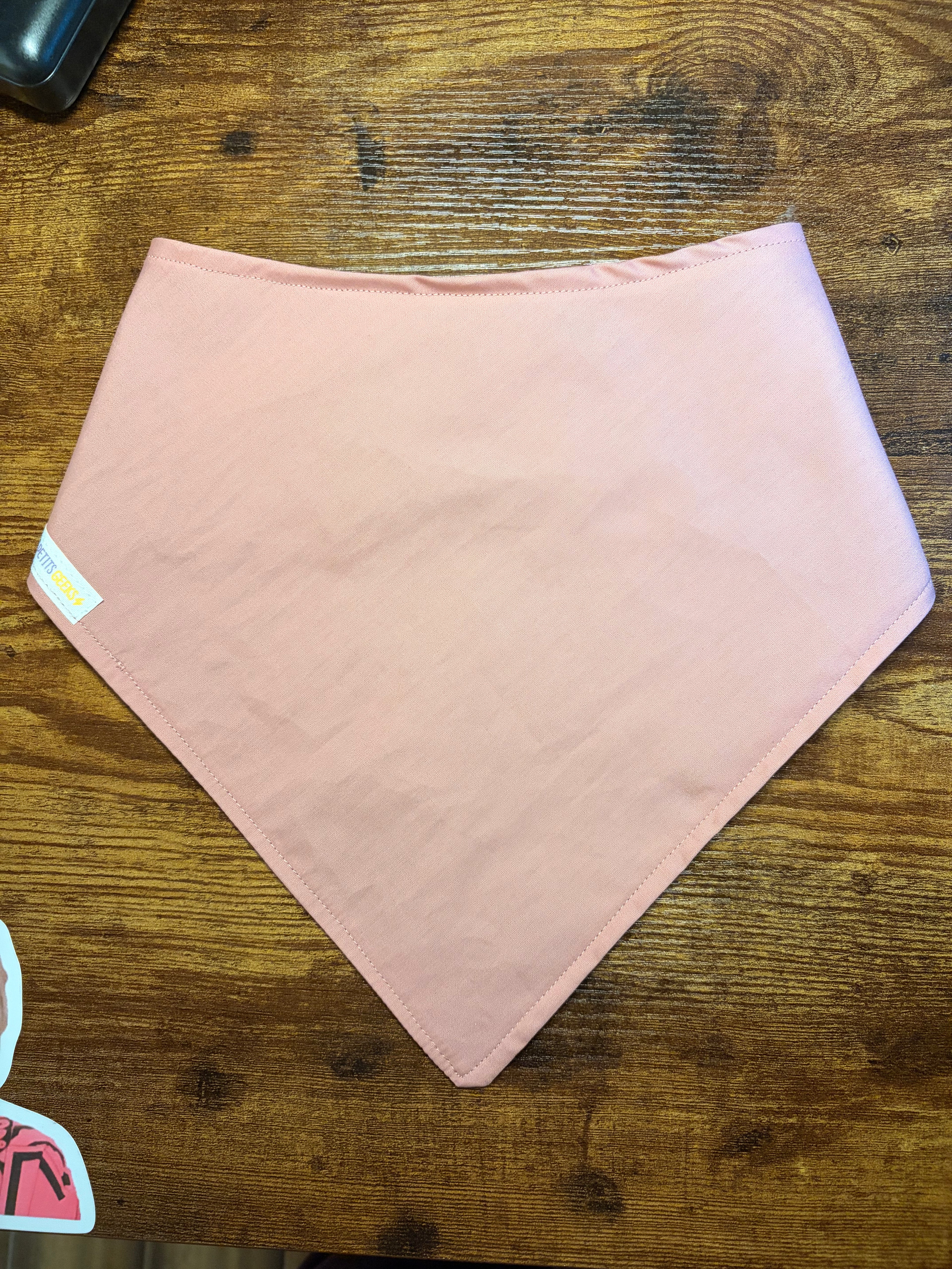 Bavoir adapté | Geek Mode| Pinky