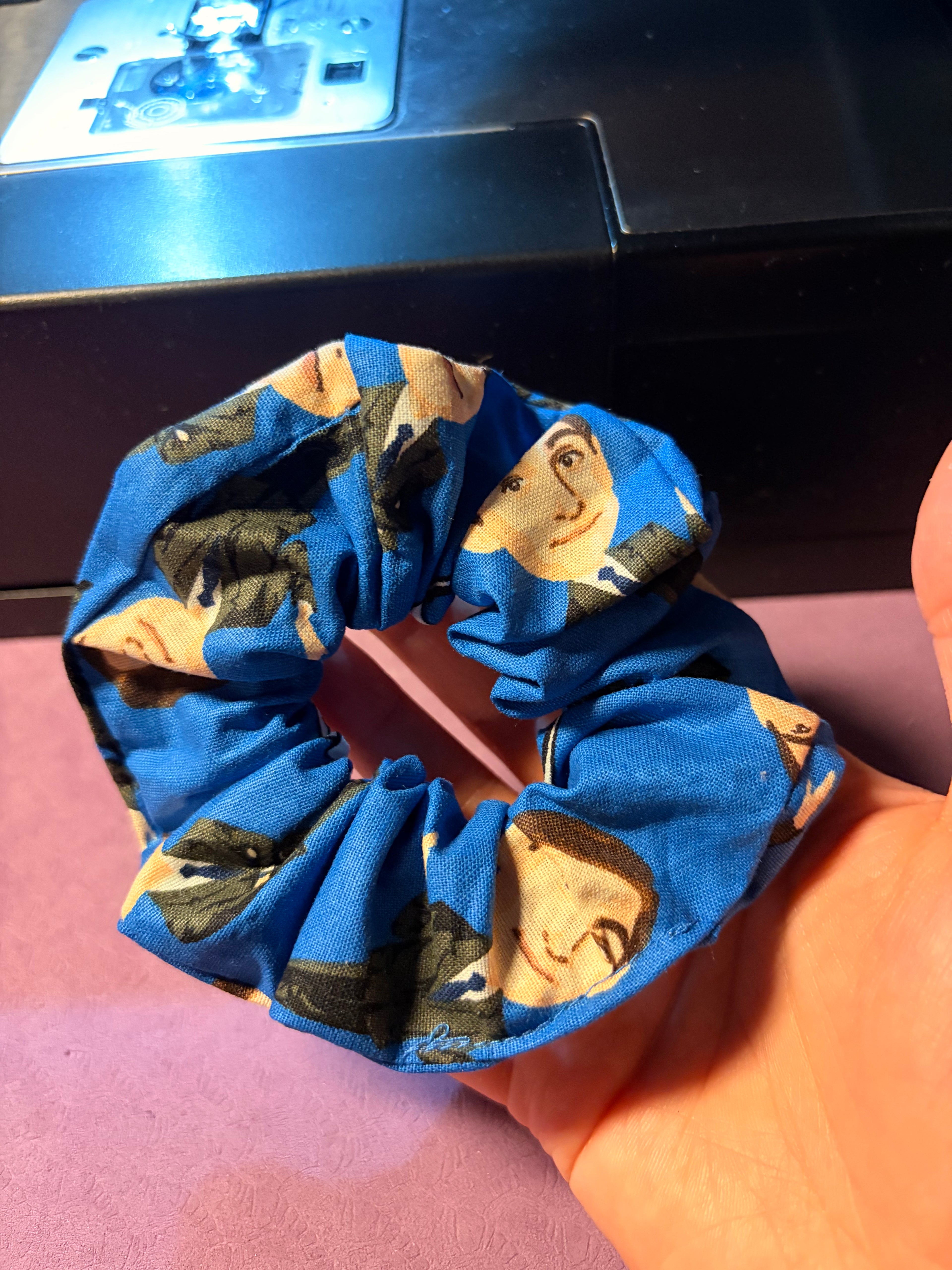 Handmade Scrunchie in Quebec | Customizable | Les Petits Geeks