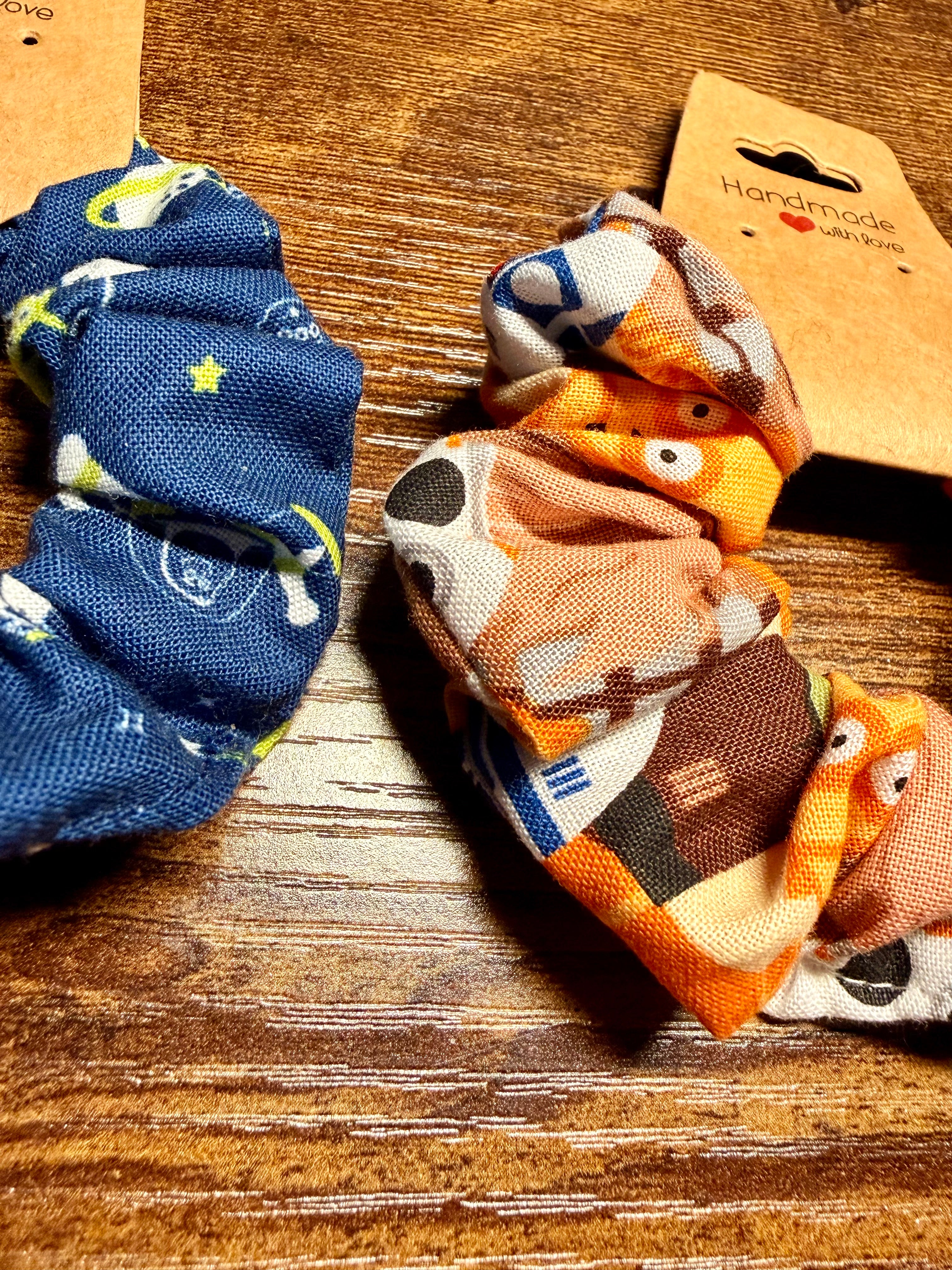 Chouchou en tissus fait à la main au Québec | Personnalisable | Les Petits Geeks