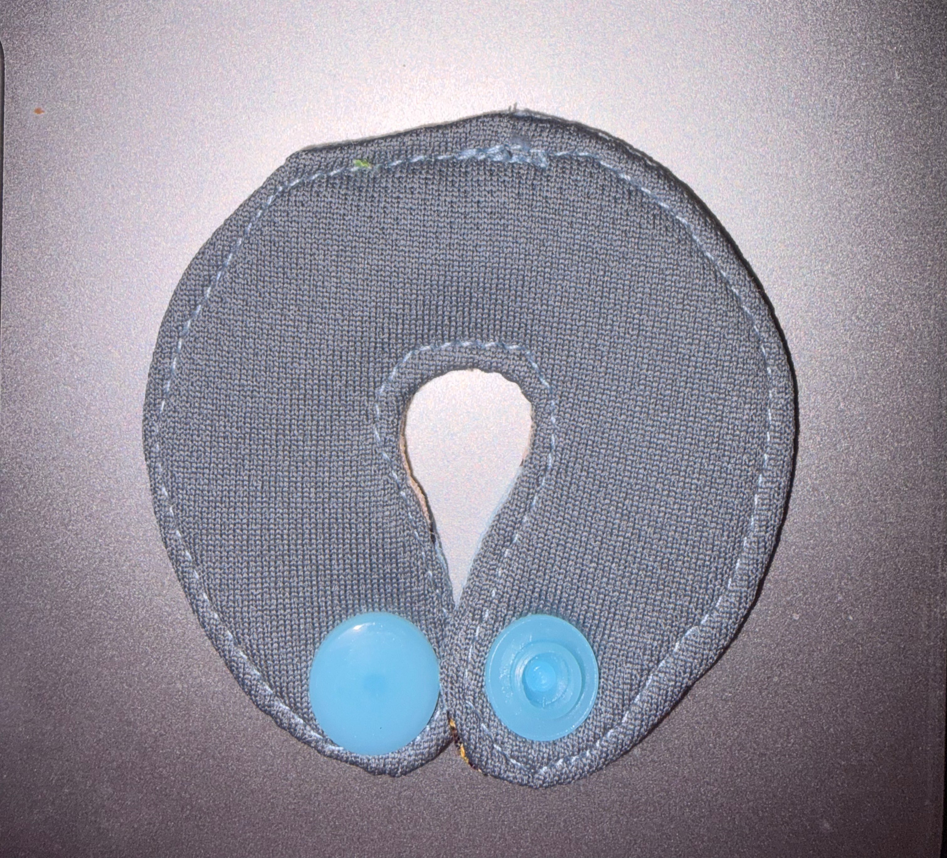 Pads de Gastrostomie personnalisé - Fait à la main au Québec