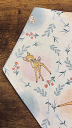 Bavoir adapté | Petit Faon fleuri | Prêt à partir